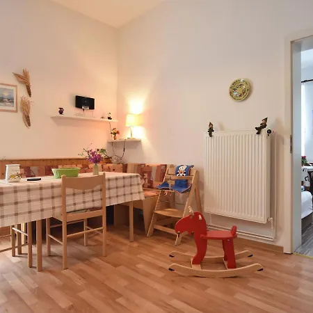 Lejlighed Familienwohnung In Nr 1